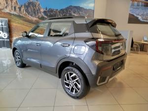Mahindra XUV 3XO 1.2T AX5 manual - Image 5