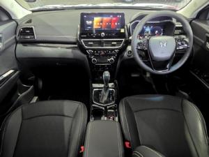 Mahindra XUV 3XO 1.2T AX5 auto - Image 8