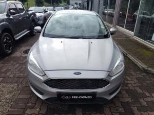 Ford Focus sedan 1.0T Ambiente - Image 2