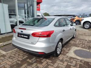 Ford Focus sedan 1.0T Ambiente - Image 3