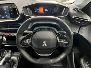Peugeot 208 1.2T Allure auto - Image 7