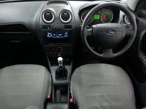 Ford Ikon 1.6 Ambiente - Image 6