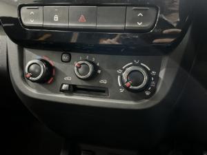 Renault Kwid 1.0 Climber - Image 10