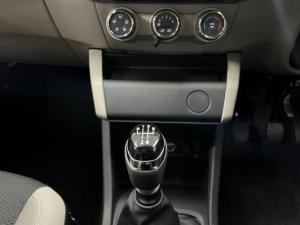 Renault Triber 1.0 Life - Image 11