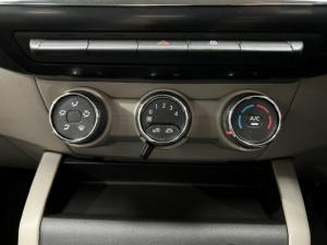 Renault Triber 1.0 Life - Image 14