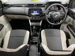 Renault Triber 1.0 Life - Image 22