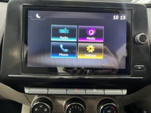 Renault Triber 1.0 Life - Image 8