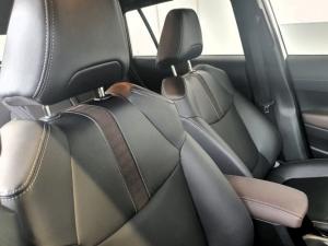 Toyota Corolla Cross 1.8 HEV XS - Image 10