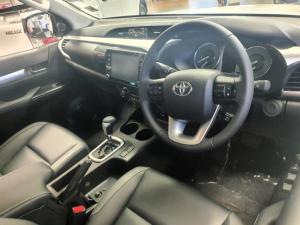 Toyota Corolla Cross 1.8 HEV GR-Sport - Image 6