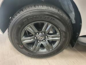 Toyota Hilux 2.8GD-6 double cab Raider auto - Image 9