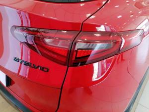 Alfa Romeo Stelvio 2.0T First Edition Q4 - Image 9