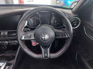 Alfa Romeo Giulia Quadrifoglio - Image 16