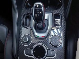 Alfa Romeo Giulia Quadrifoglio - Image 18