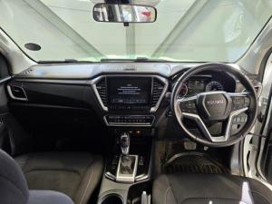 Isuzu D-Max 3.0TD double cab LSE - Image 13