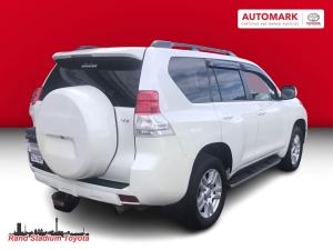 Toyota Land Cruiser Prado 4.0 VX - Image 10