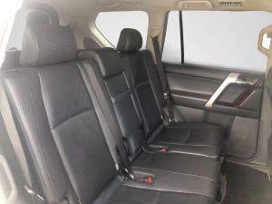 Toyota Land Cruiser Prado 4.0 VX - Image 20