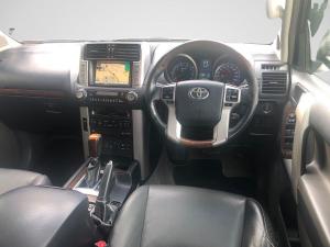 Toyota Land Cruiser Prado 4.0 VX - Image 22
