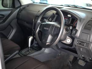 Isuzu D-Max 250 double cab Hi-Ride auto - Image 12