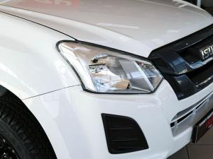 Isuzu D-Max 250 double cab Hi-Ride auto - Image 9