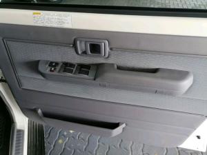 Toyota Land Cruiser 79 2.8GD-6 double cab - Image 14