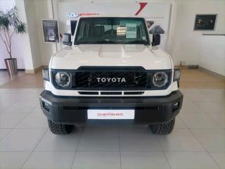 Toyota Land Cruiser 79 2.8GD-6 double cab