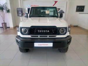 Toyota Land Cruiser 79 2.8GD-6 double cab - Image 2