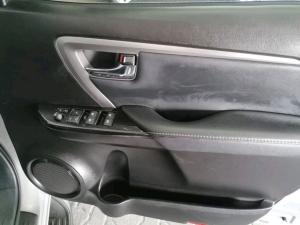 Toyota Fortuner 2.4GD-6 auto - Image 12