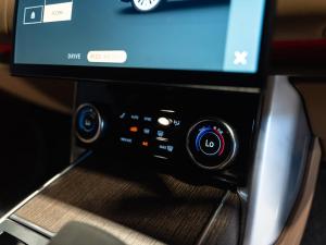 Land Rover Range Rover D350 Autobiography - Image 11