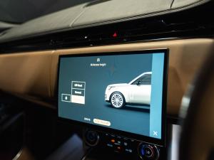 Land Rover Range Rover D350 Autobiography - Image 12