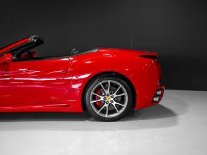Ferrari California California - Image 10