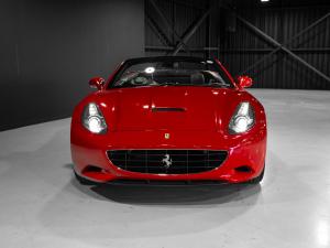 Ferrari California California - Image 12