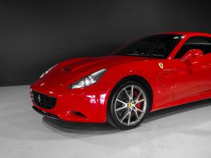 Ferrari California California - Image 23