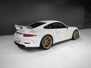 Porsche 911 GT3 - Image 20