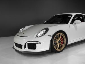 Porsche 911 GT3 - Image 8