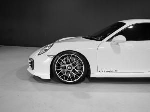 Porsche 911 turbo S coupe - Image 12