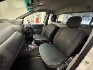 Nissan NP200 1.6i - Image 13