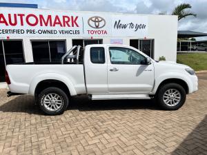 Toyota Hilux 3.0D-4D Xtra cab 4x4 Raider Dakar edition - Image 7