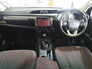 Toyota Hilux 2.4GD-6 single cab Raider manual - Image 13
