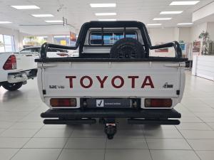 Toyota Land Cruiser 79 4.5D-4D V8 single cab LX - Image 5