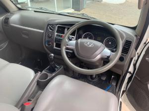Hyundai H-100 Bakkie 2.6D deck (aircon) - Image 9