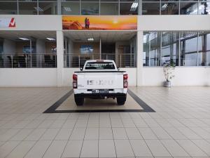 Isuzu D-Max 1.9TD single cab L manual - Image 13