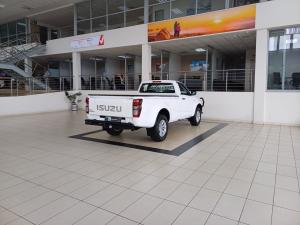 Isuzu D-Max 1.9TD single cab L manual - Image 4