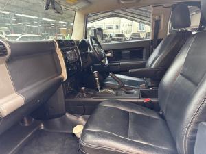 Toyota FJ Cruiser FJ Sport Cruiser - Image 11