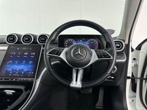 Mercedes-Benz C200 automatic - Image 19