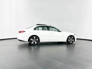 Mercedes-Benz C200 automatic - Image 3