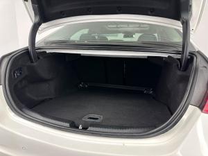 Mercedes-Benz C200 automatic - Image 9