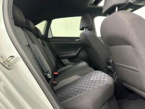Volkswagen Taigo 1.0 TSI R-LINE DSG - Image 17