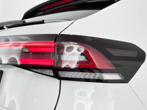 Volkswagen Taigo 1.0 TSI R-LINE DSG - Image 19