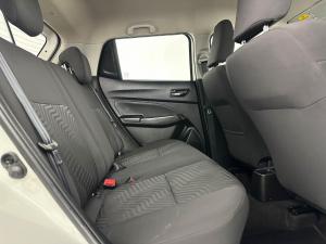 Suzuki Swift 1.2 GL - Image 12