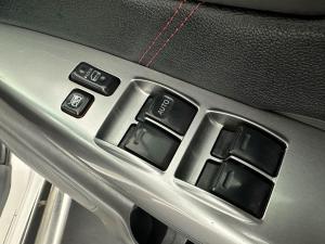 Toyota Hilux 4.0 V6 Raider Raised Body automaticD/C - Image 16